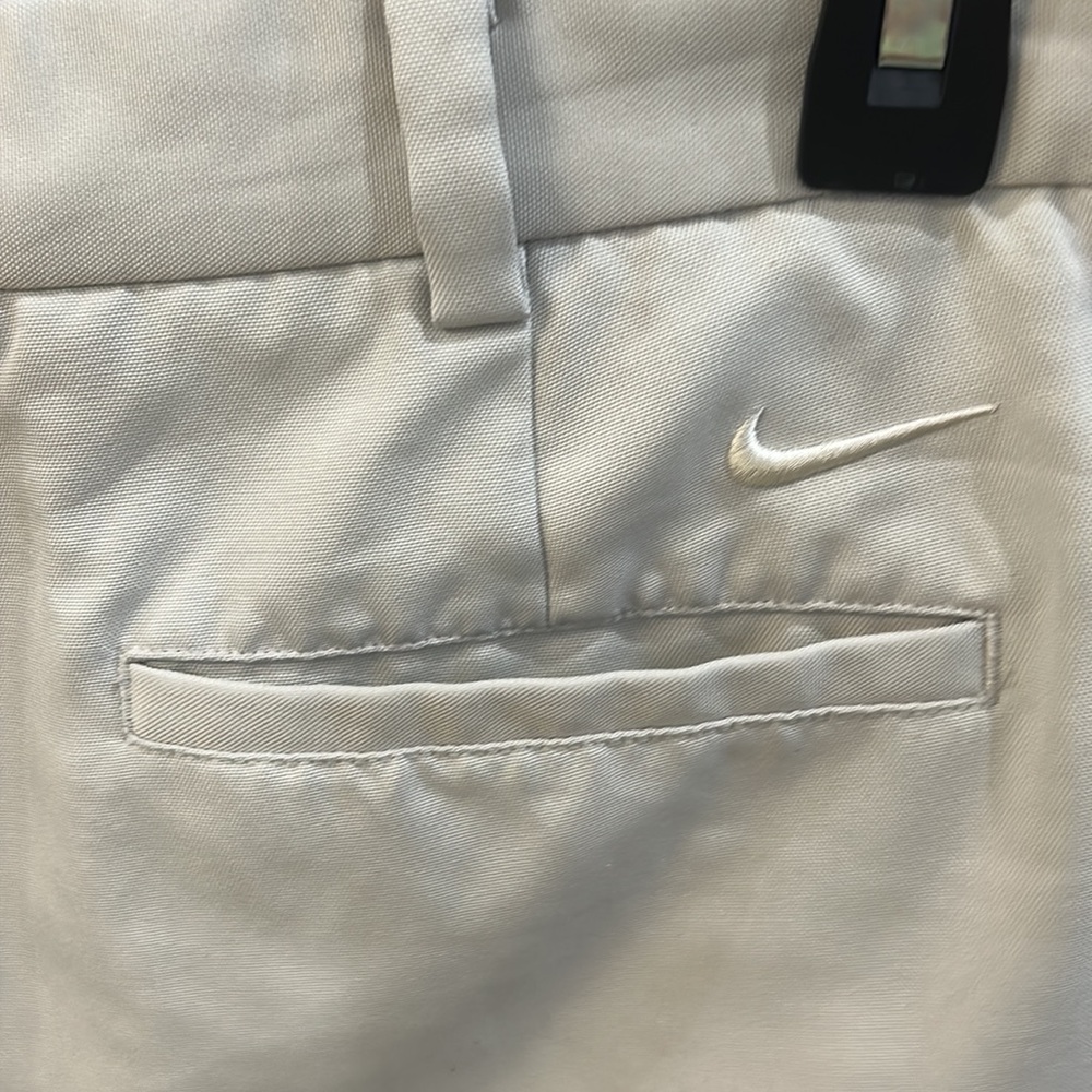 Men’s Nike Golf shorts - Picture 4 of 5